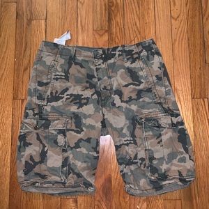 (Levi’s) Camo Shorts